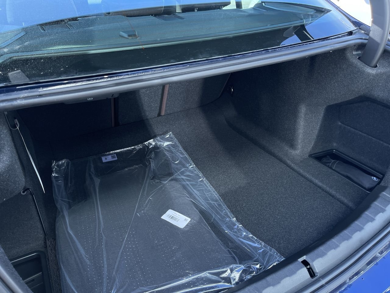 New 2023 Tanzanite Blue Metallic BMW 330i xDrive NA image 18