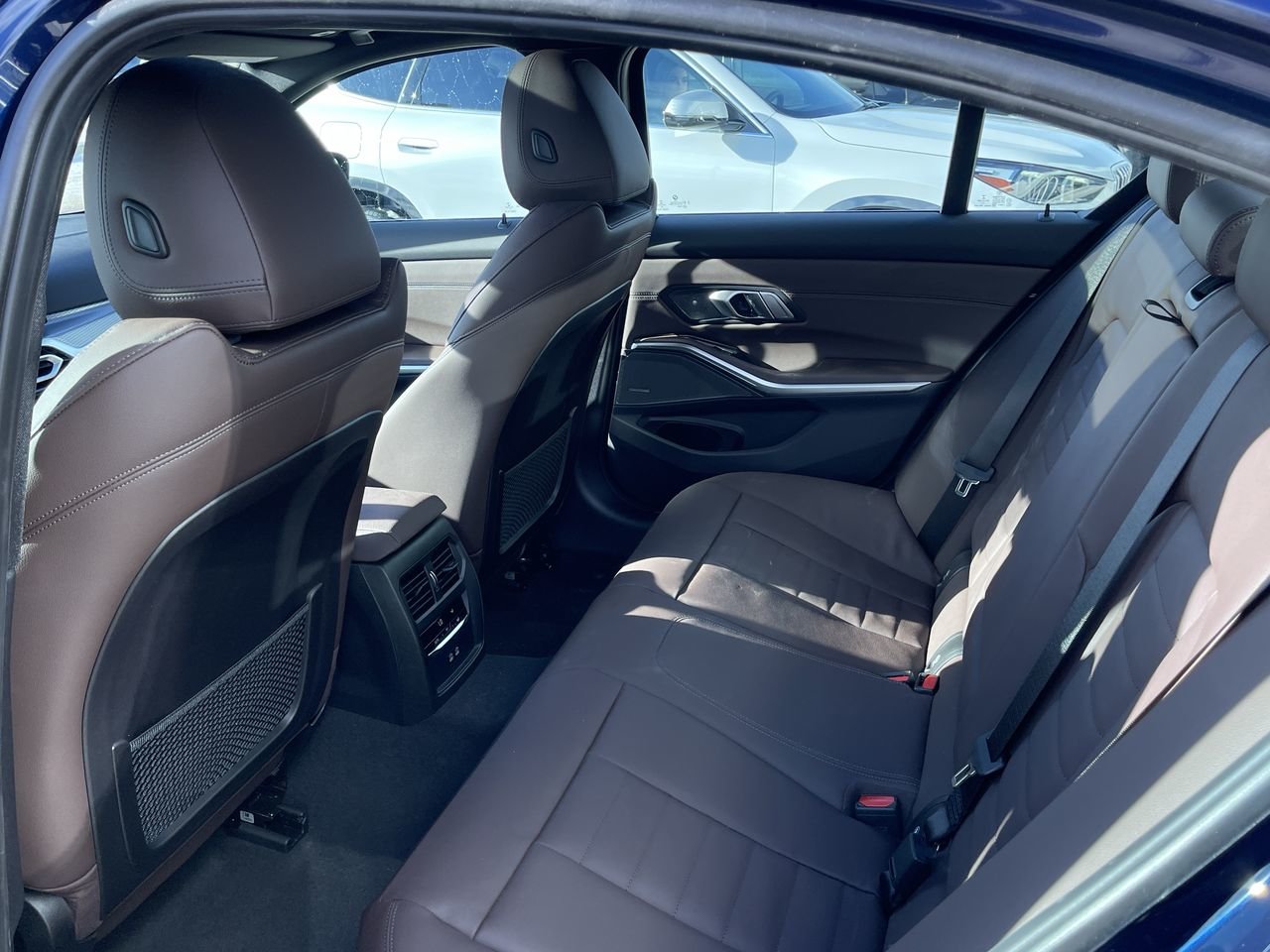 New 2023 Tanzanite Blue Metallic BMW 330i xDrive NA image 33