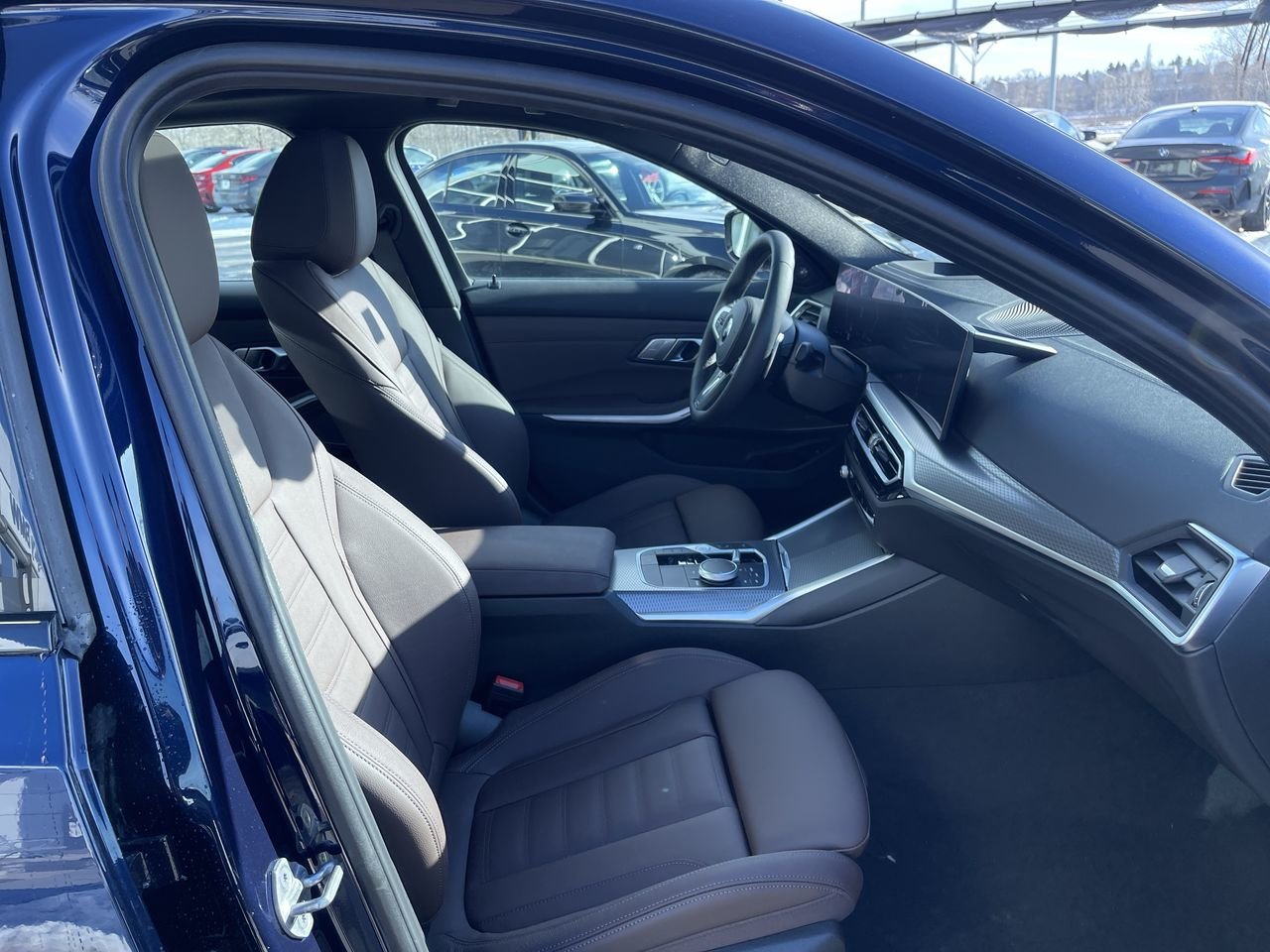New 2023 Tanzanite Blue Metallic BMW 330i xDrive NA image 34
