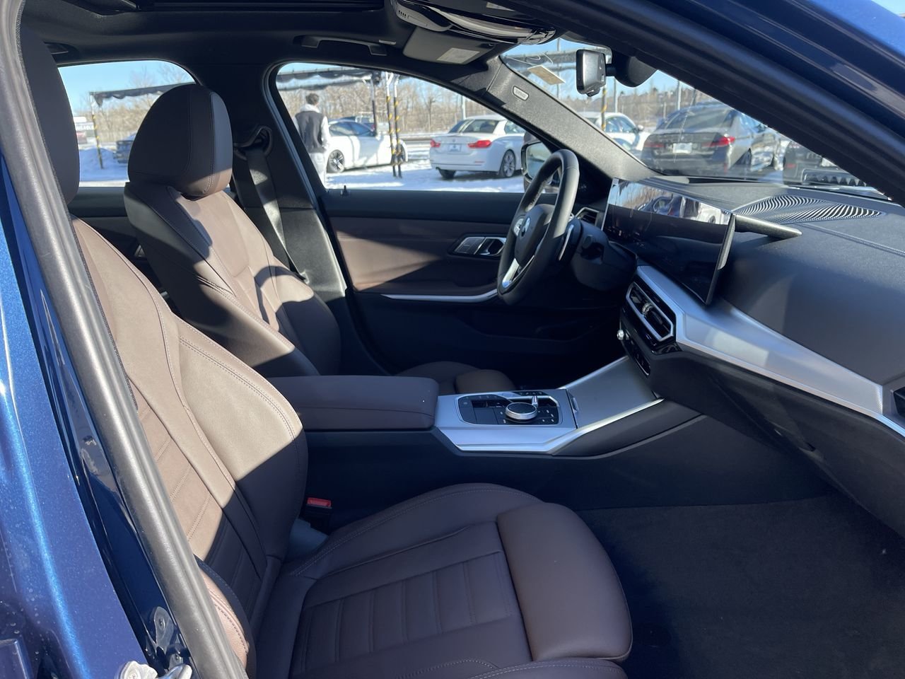 New 2023 Phytonic Blue Metallic BMW 330i xDrive image 34