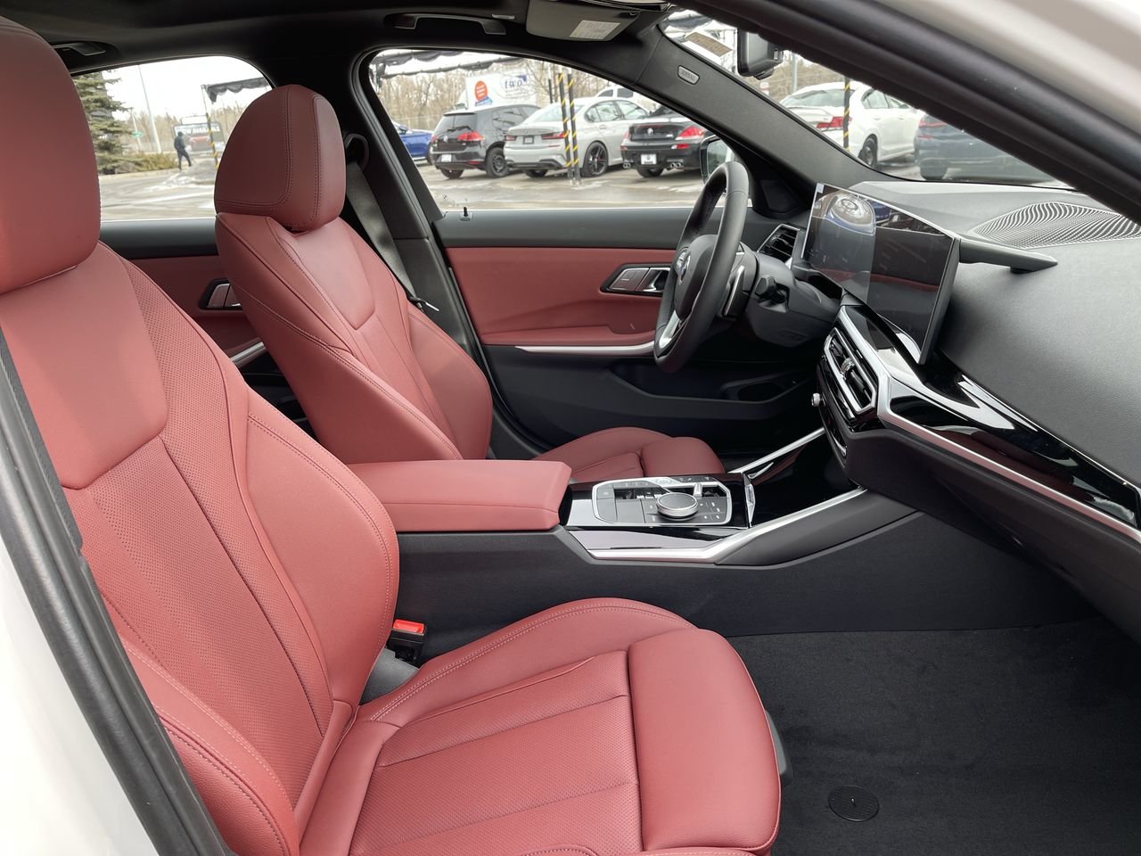 New 2023 Alpine White BMW 330i xDrive image 34