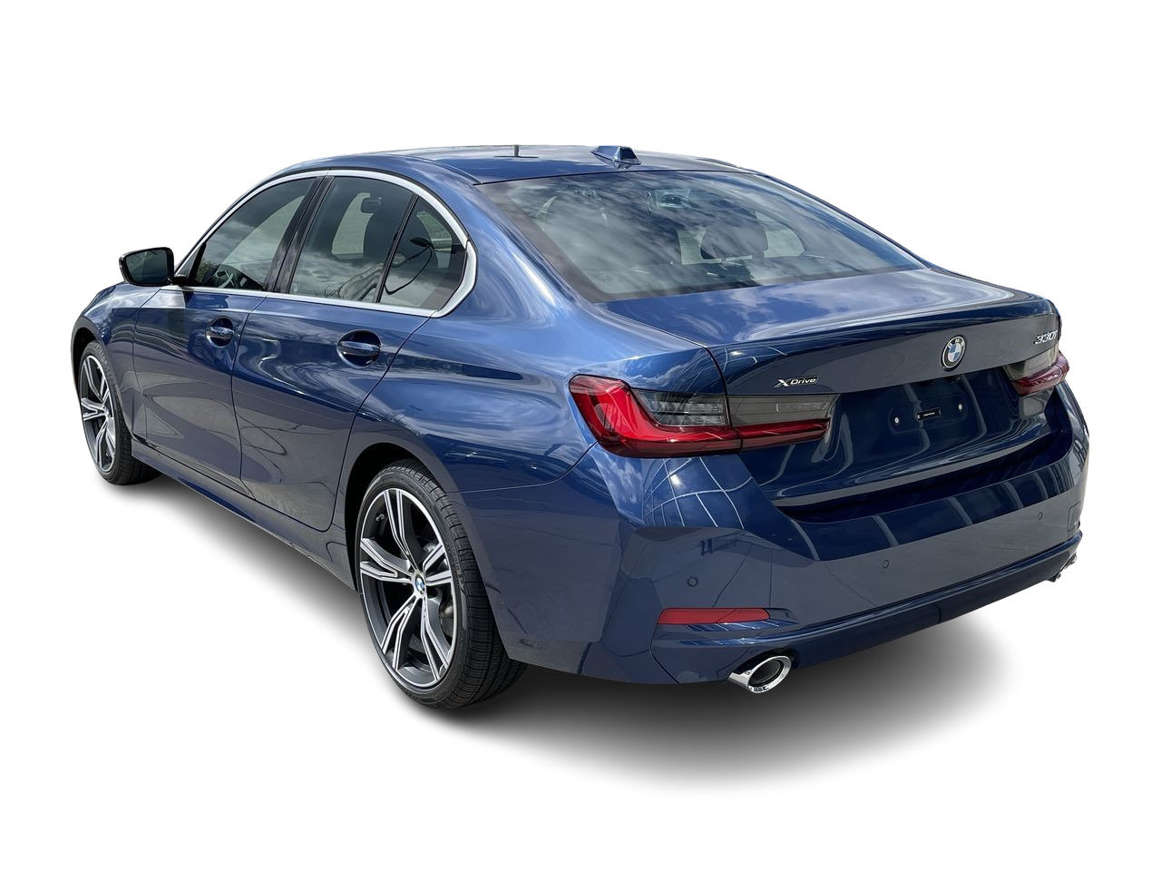 New 2023 Phytonic Blue Metallic BMW 330i xDrive NA image 8