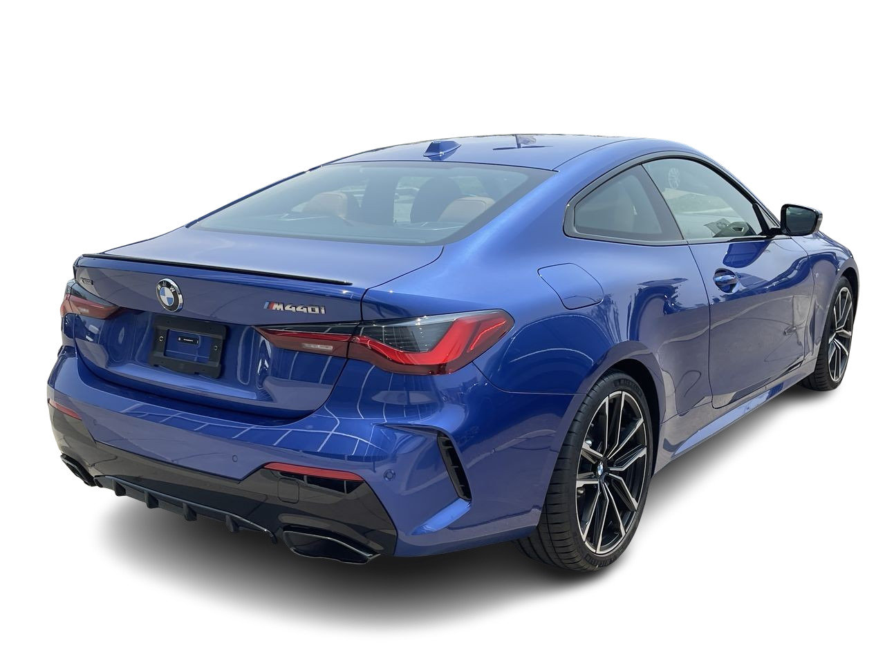 New 2024 Portimao Blue Metallic BMW M440i xDrive image 10