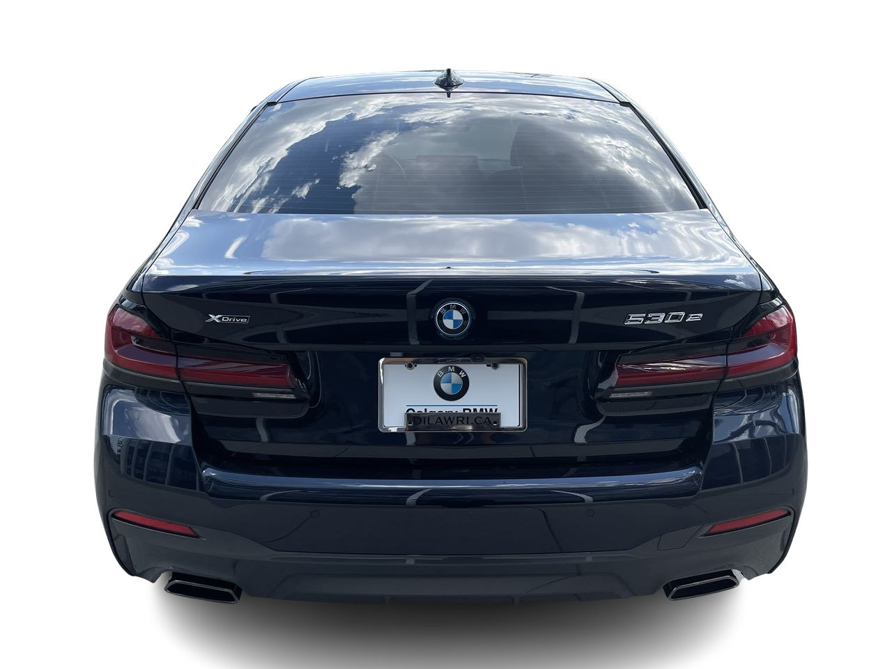 Certified Used 2023 Carbon Black Metallic BMW 530e xDrive image 9