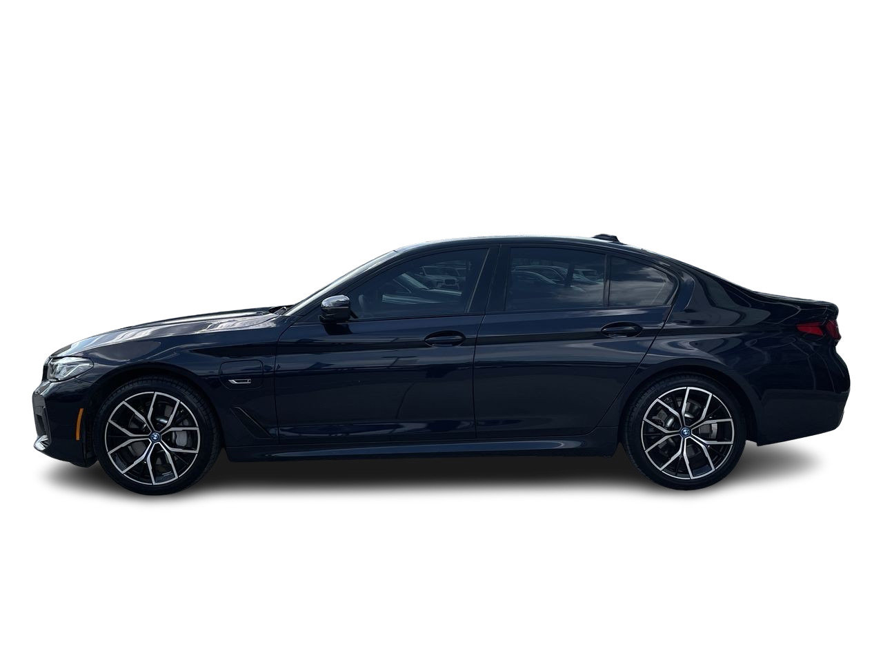 Certified Used 2023 Carbon Black Metallic BMW 530e xDrive image 5