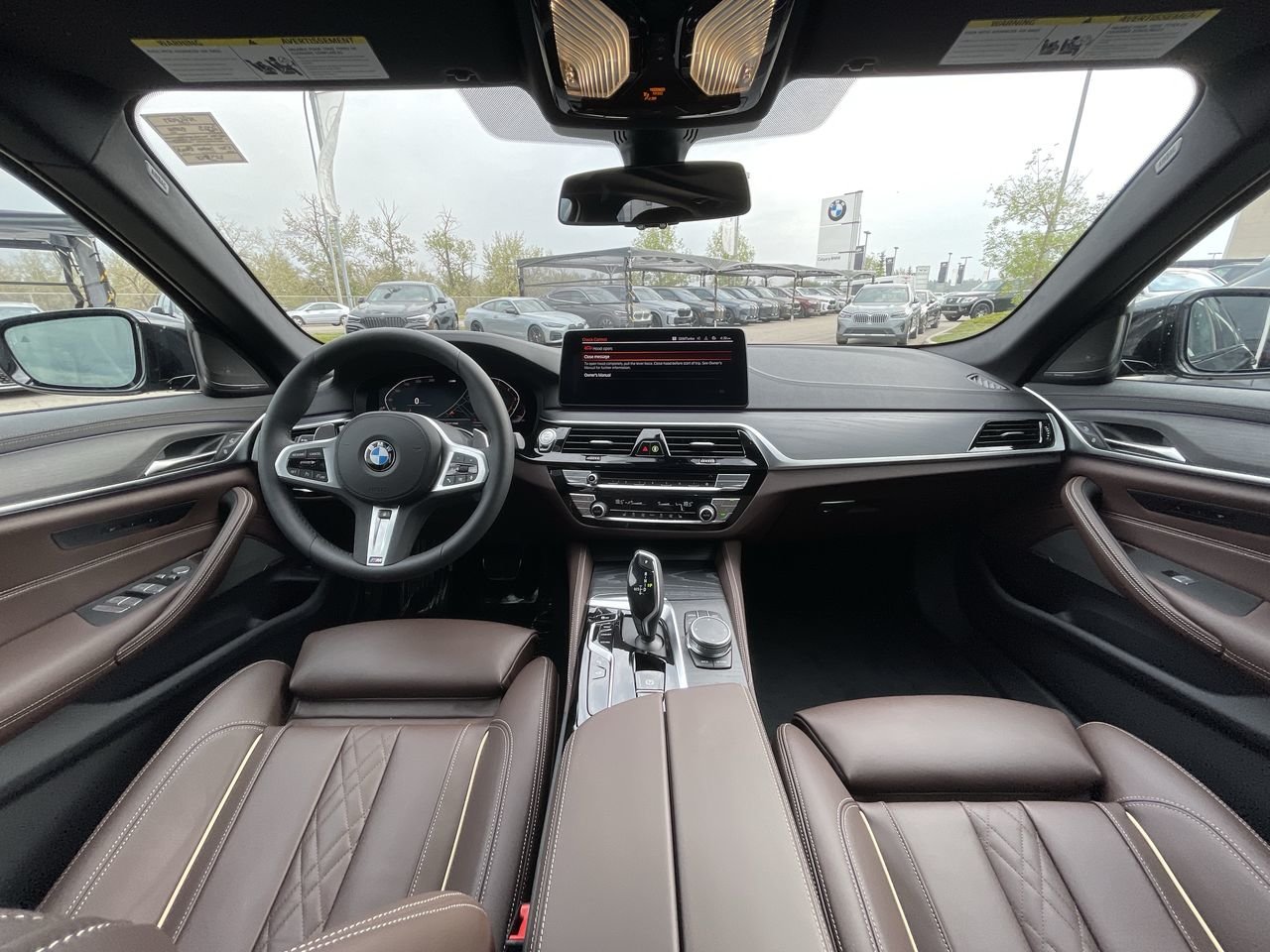 New 2023 Black Sapphire Metallic BMW 530i xDrive image 31