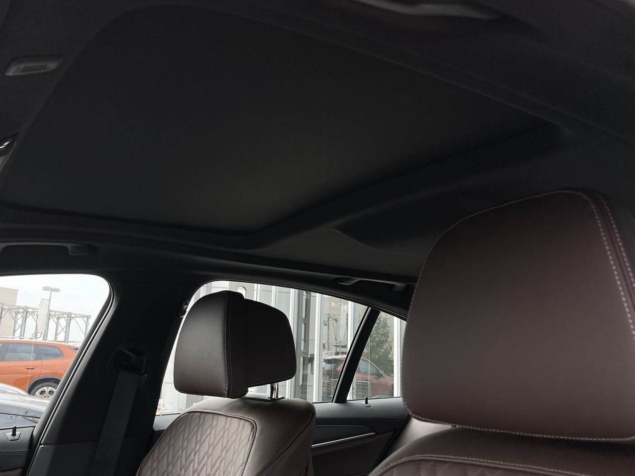 New 2023 Black Sapphire Metallic BMW 530i xDrive image 32
