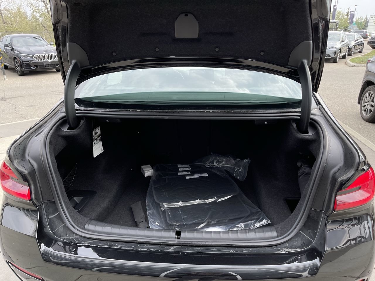 New 2023 Black Sapphire Metallic BMW 530i xDrive image 19