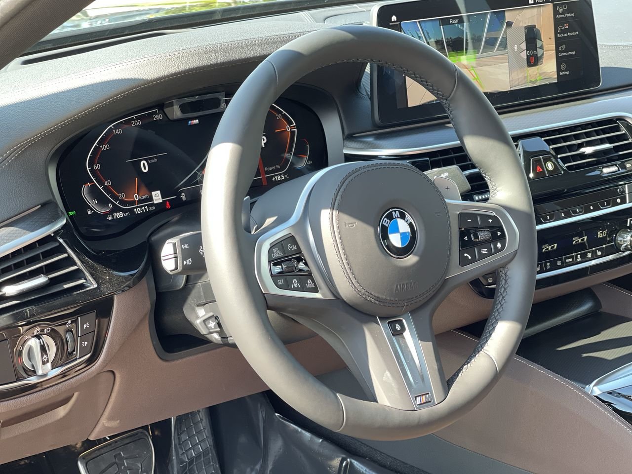New 2023 Black Sapphire Metallic BMW 540i xDrive image 24