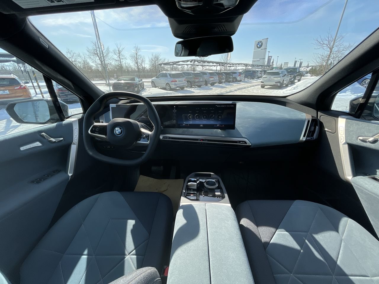 New 2023 Dark Graphite Metallic BMW XDrive40 image 29
