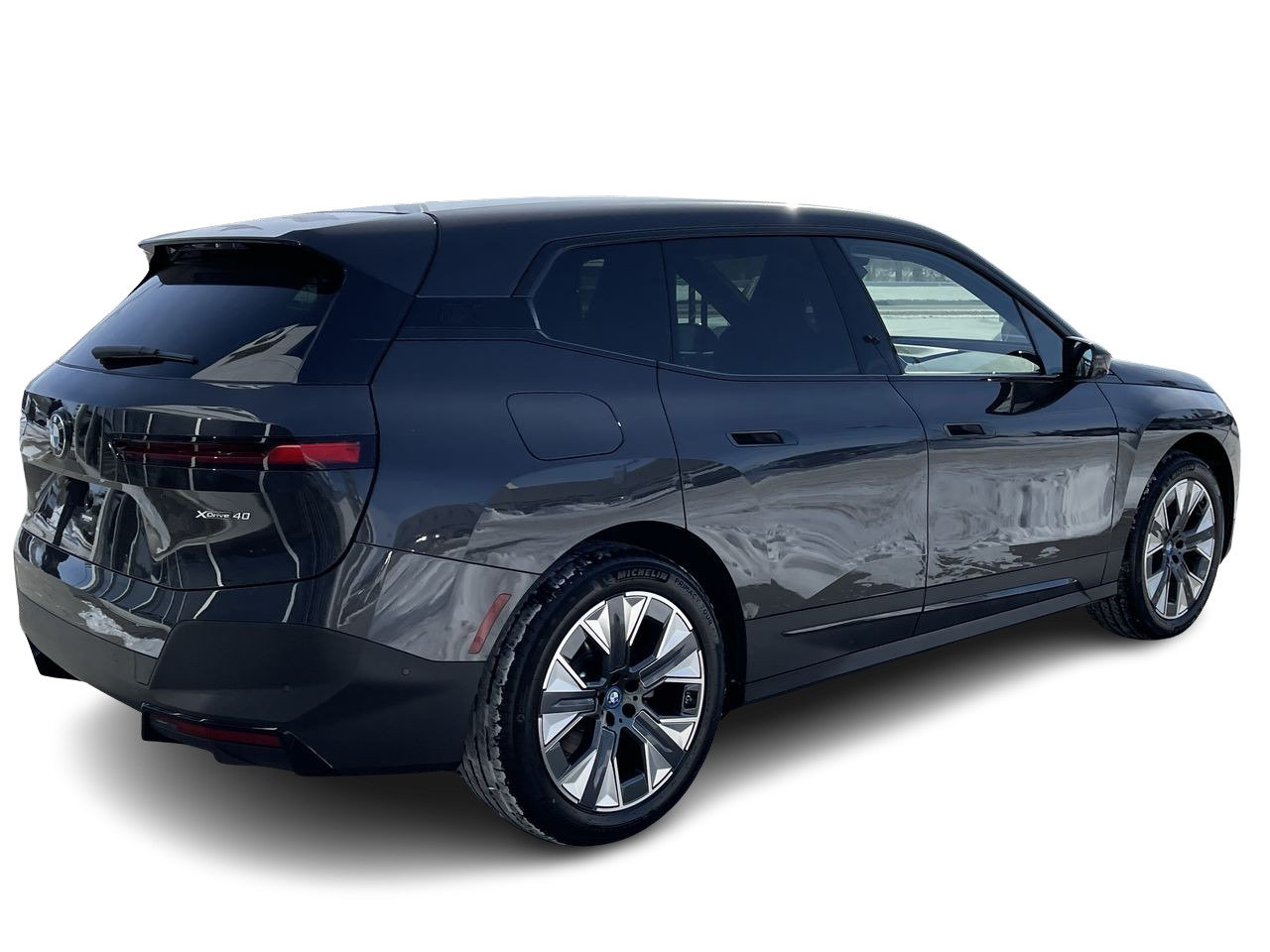 New 2023 Dark Graphite Metallic BMW XDrive40 image 11