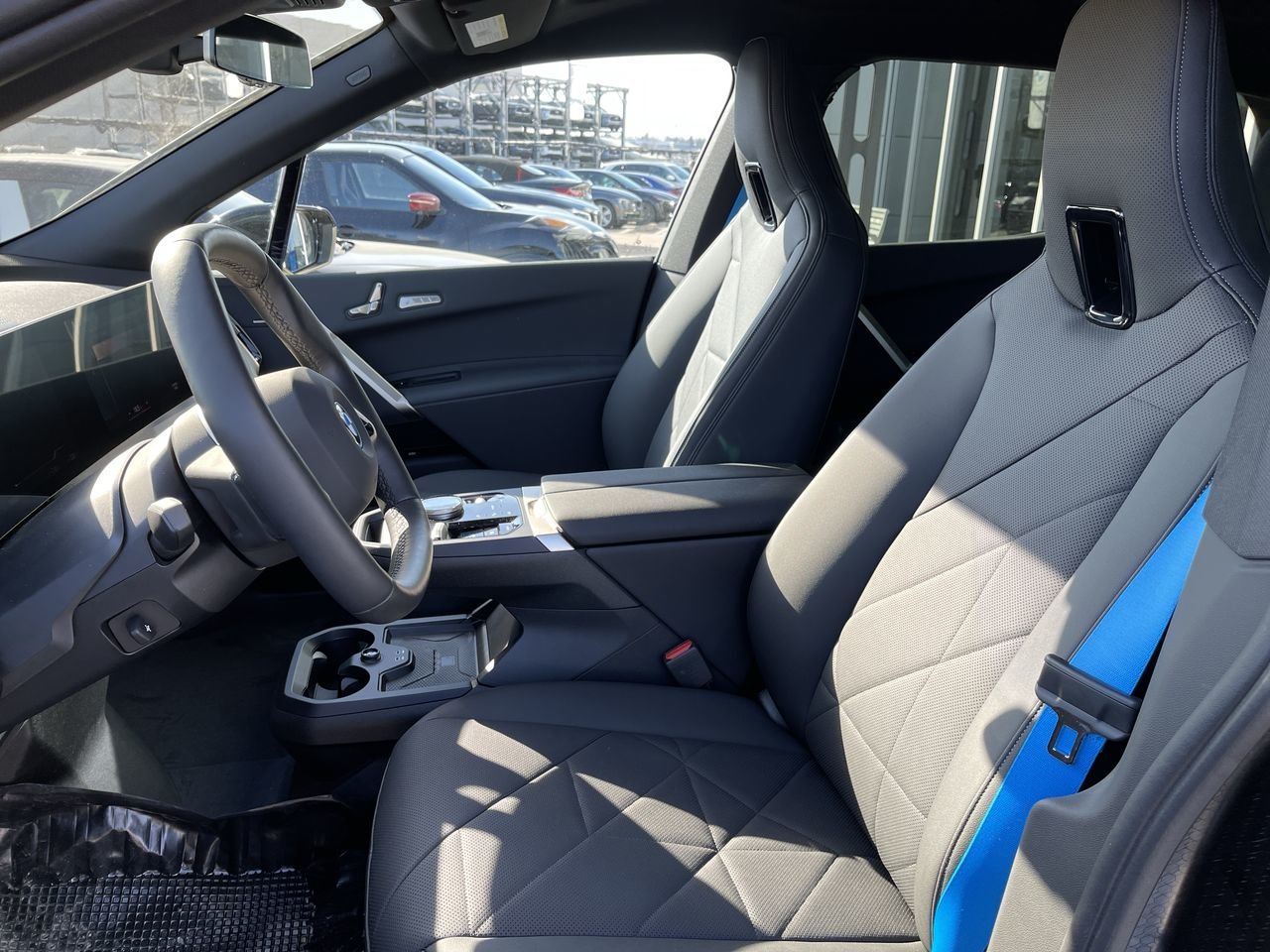 New 2023 Black Sapphire Metallic BMW XDrive50 image 19