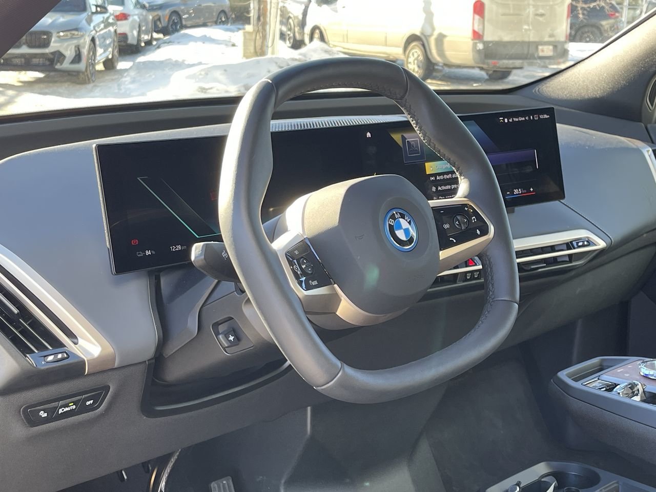 New 2023 Mineral White Metallic BMW XDrive40 image 22