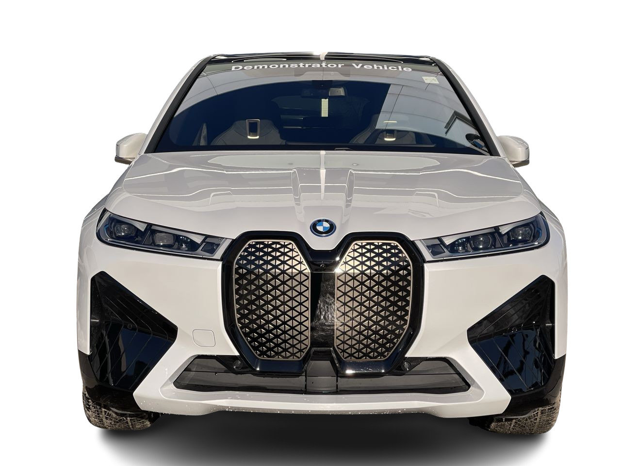 New 2023 Mineral White Metallic BMW XDrive40 image 17