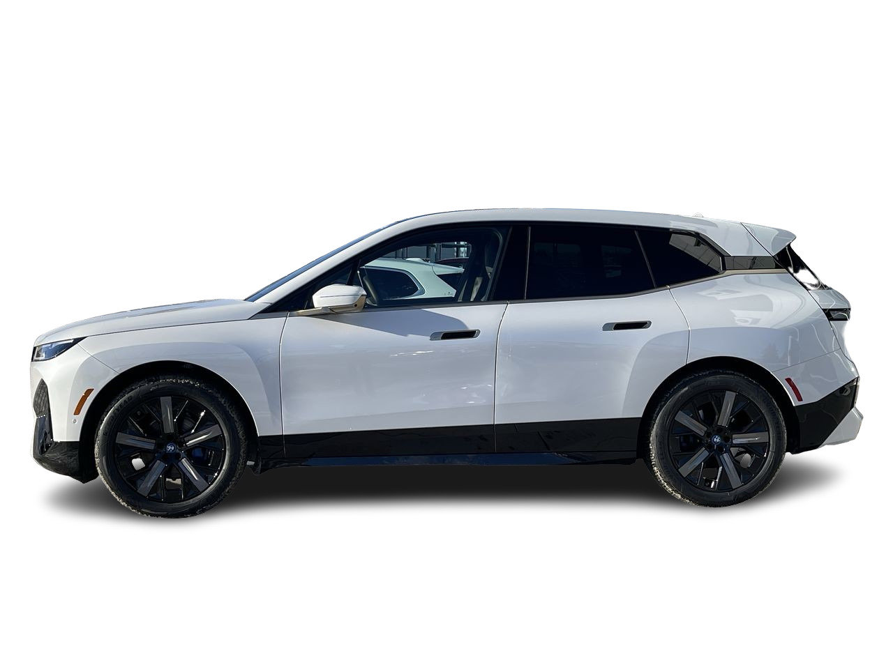 New 2023 Mineral White Metallic BMW XDrive40 image 4