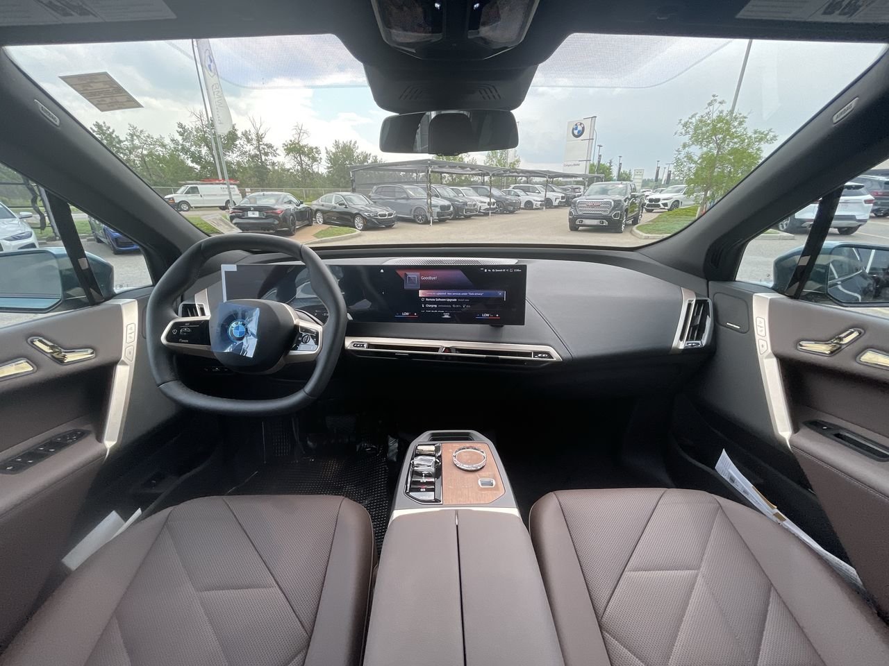 New 2024 Blue Ridge Mountain Metallic BMW XDrive50 image 29