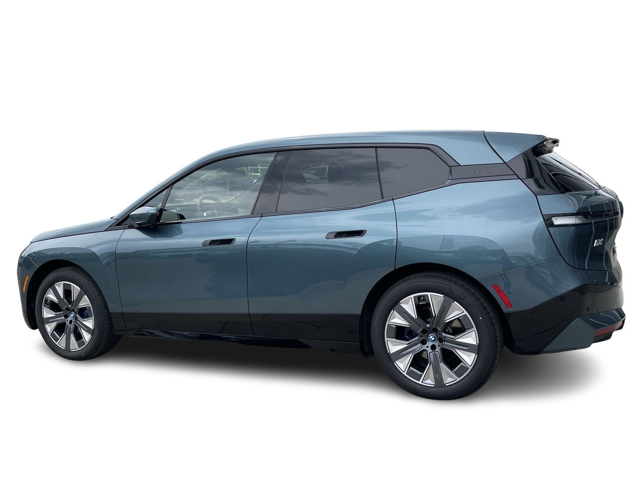 New 2024 Blue Ridge Mountain Metallic BMW XDrive50 image 6