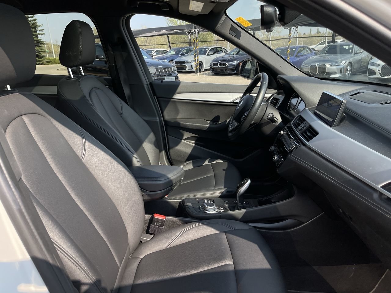 Used 2021 White BMW XDrive28i image 33