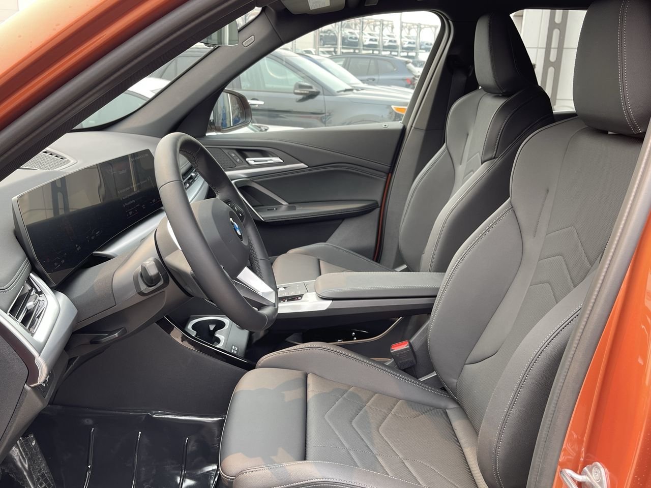 New 2023 Utah Orange Metallic BMW XDrive28i image 21