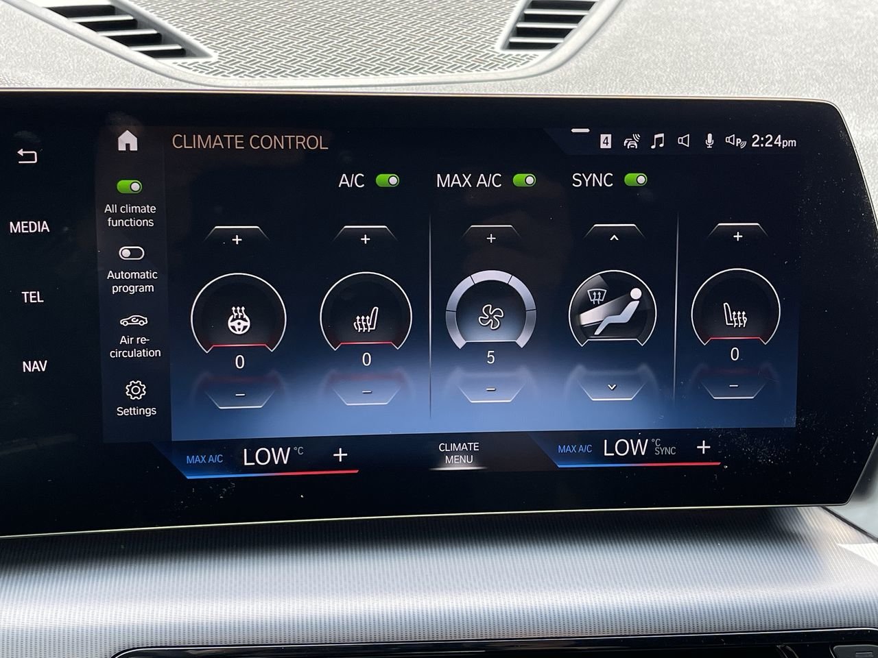 New 2023 Utah Orange Metallic BMW XDrive28i image 28