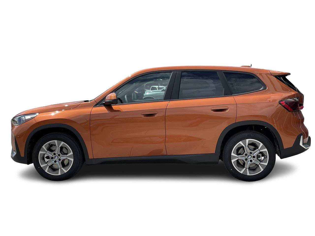 New 2023 Utah Orange Metallic BMW XDrive28i image 5
