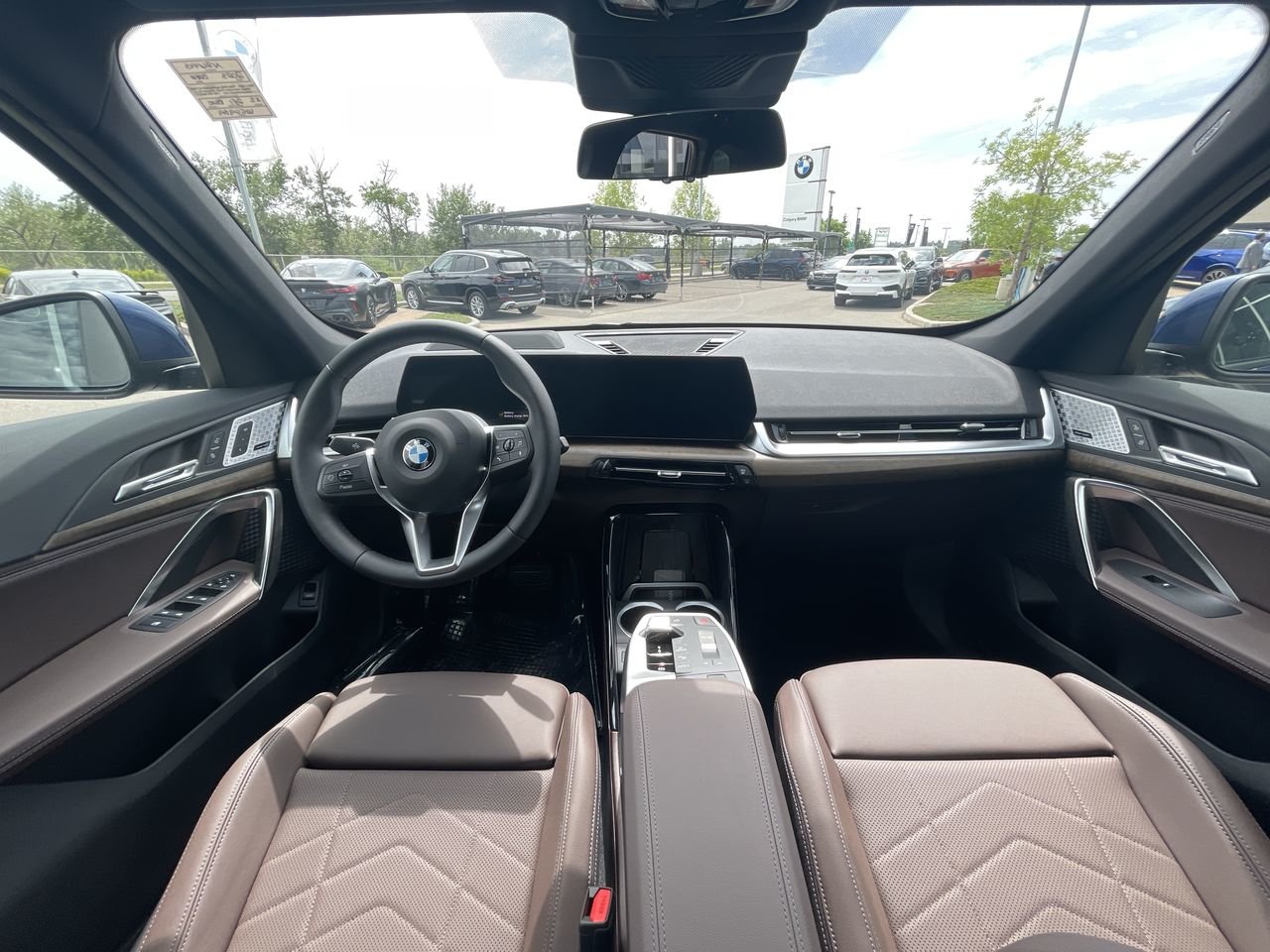 New 2023 Phytonic Blue Metallic BMW XDrive28i image 26