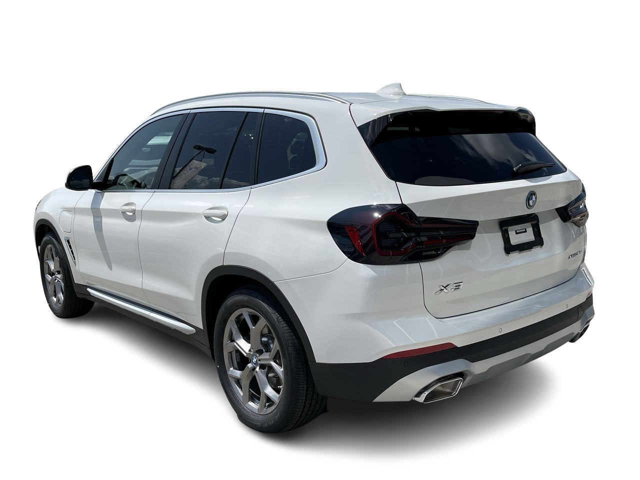 New 2023 Alpine White BMW XDrive30e image 8