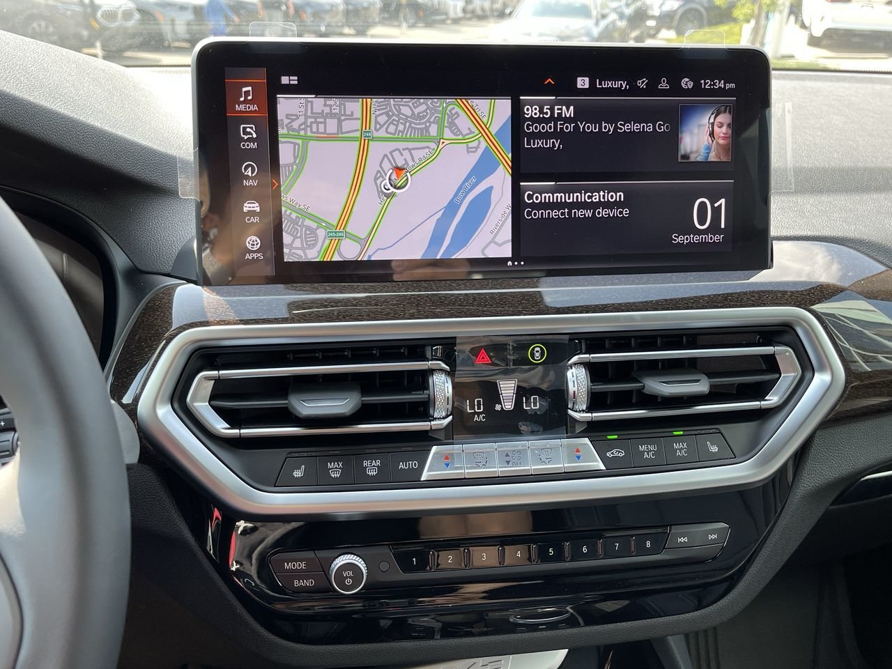 New 2023 Alpine White BMW XDrive30i image 26