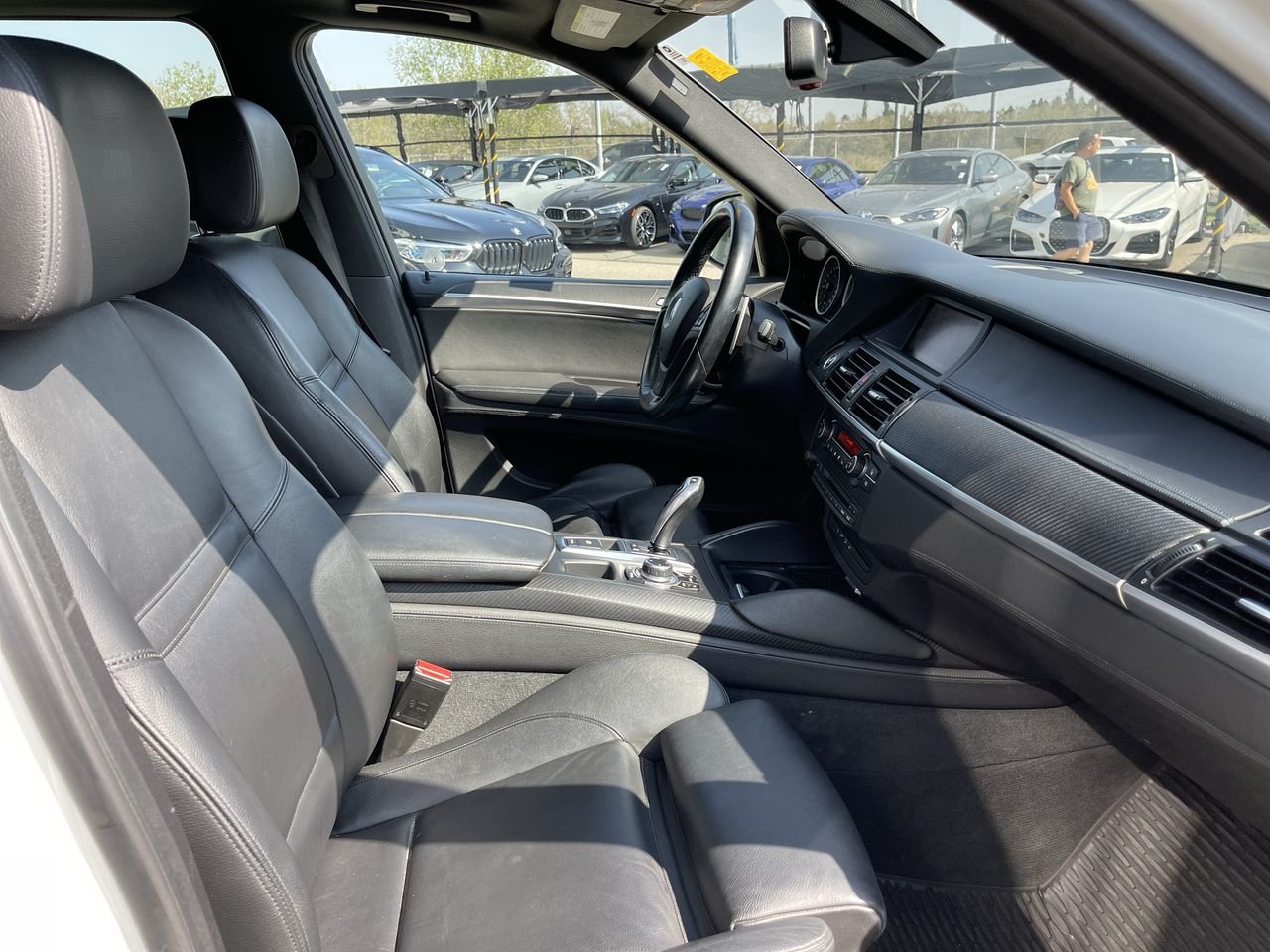 Used 2010 Alpine White BMW  image 33