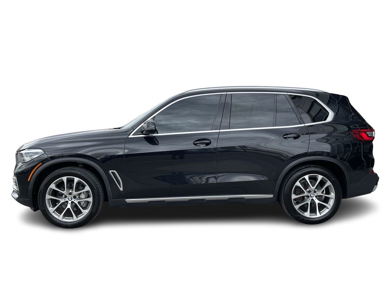 Certified Used 2019 Black BMW XDrive40i image 4