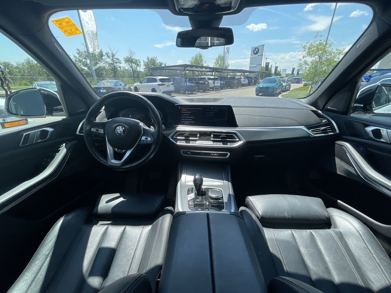 Certified Used 2020 Alpine White Non-Metallic BMW XDrive40i image 29