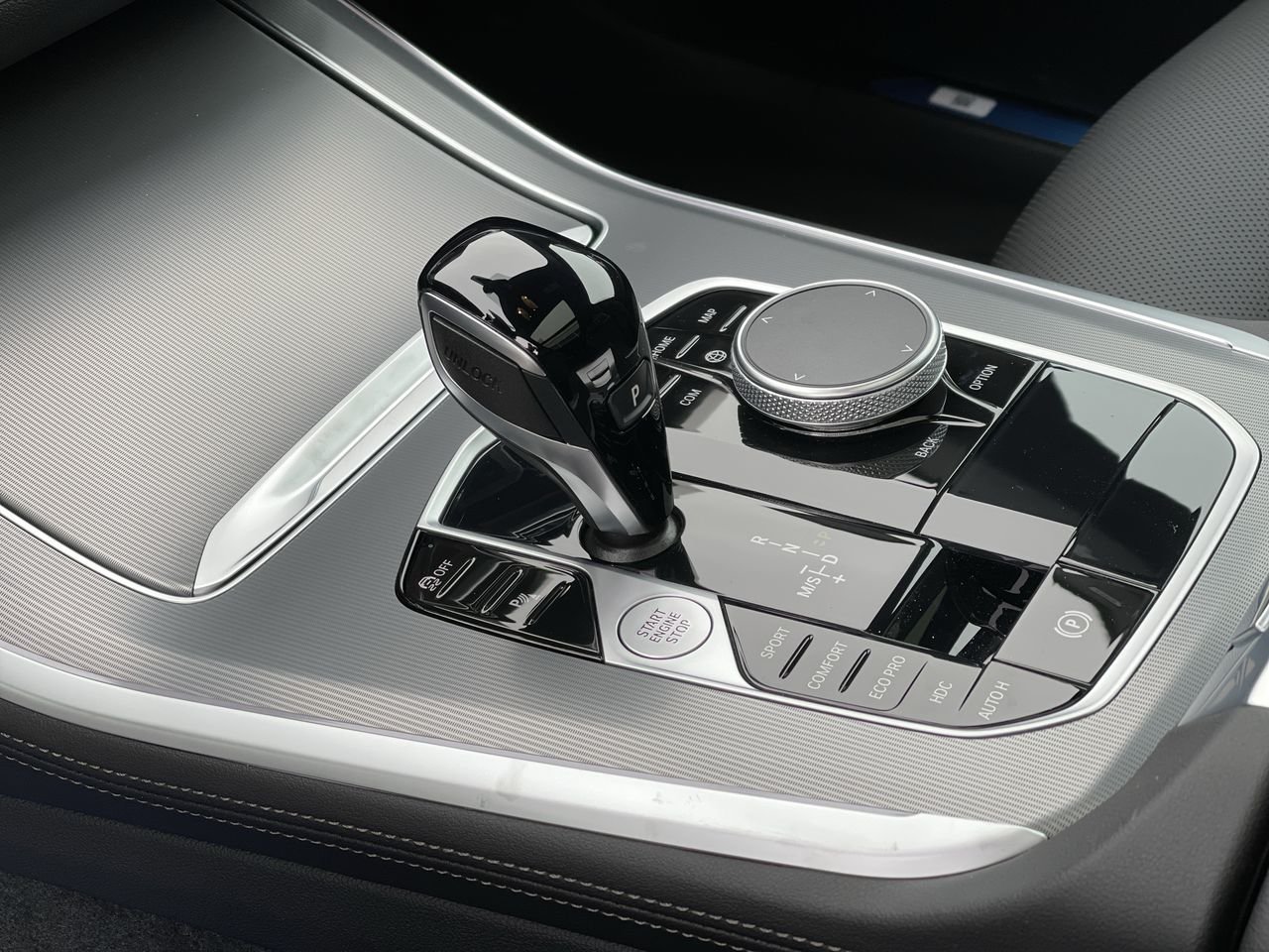New 2023 Dravit Grey Metallic BMW XDrive40i image 30
