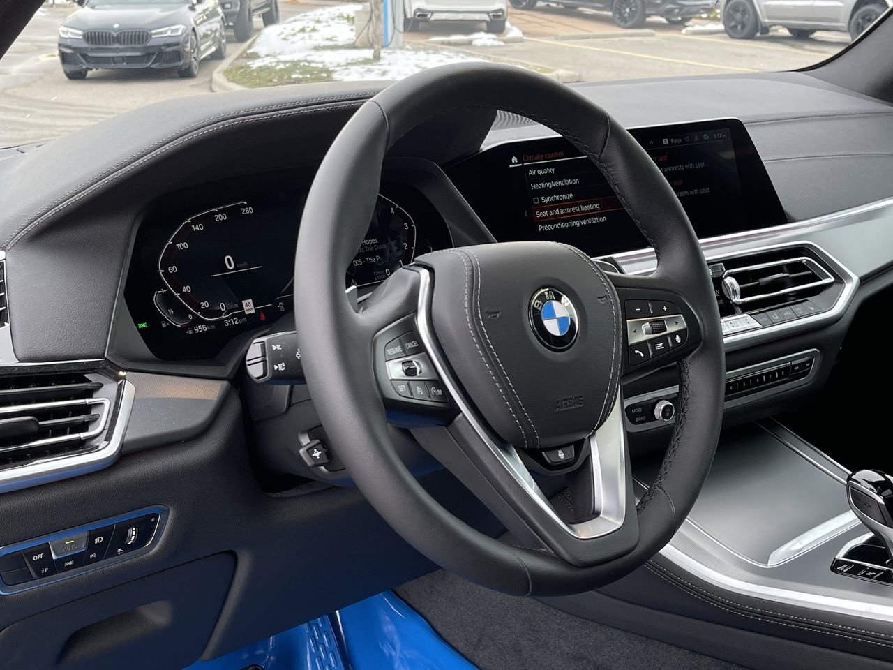 New 2023 Dravit Grey Metallic BMW XDrive40i image 24