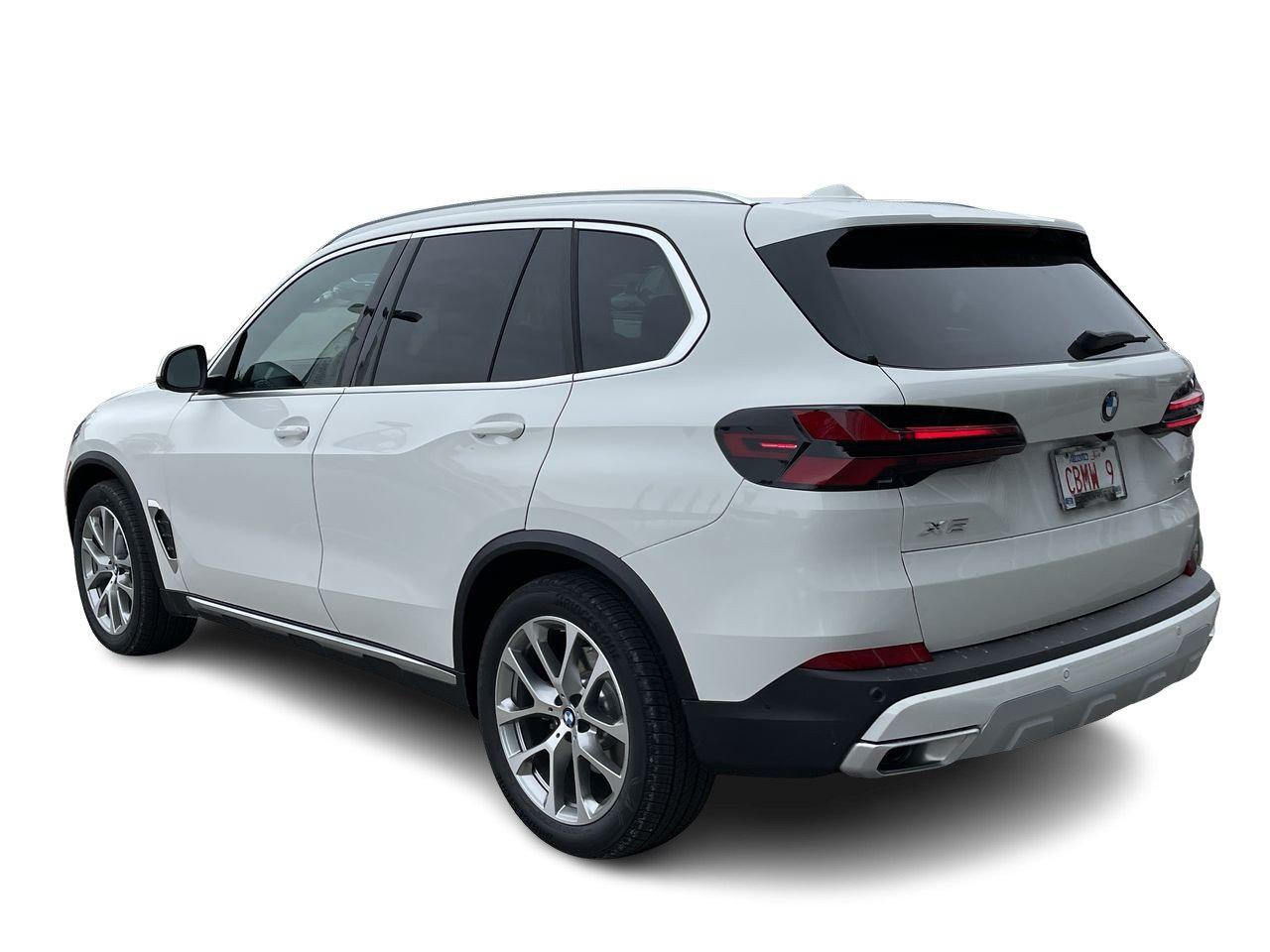New 2024 Alpine White BMW XDrive40i image 7