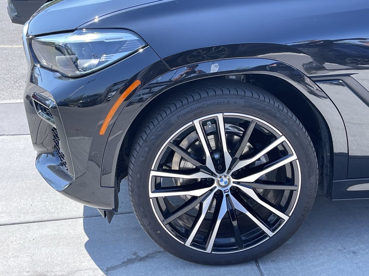 New 2023 Black Sapphire Metallic BMW XDrive40i image 18