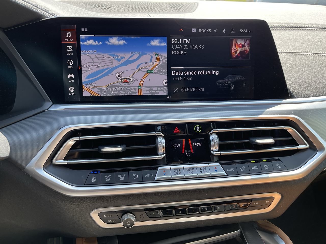 New 2023 Black Sapphire Metallic BMW XDrive40i image 26