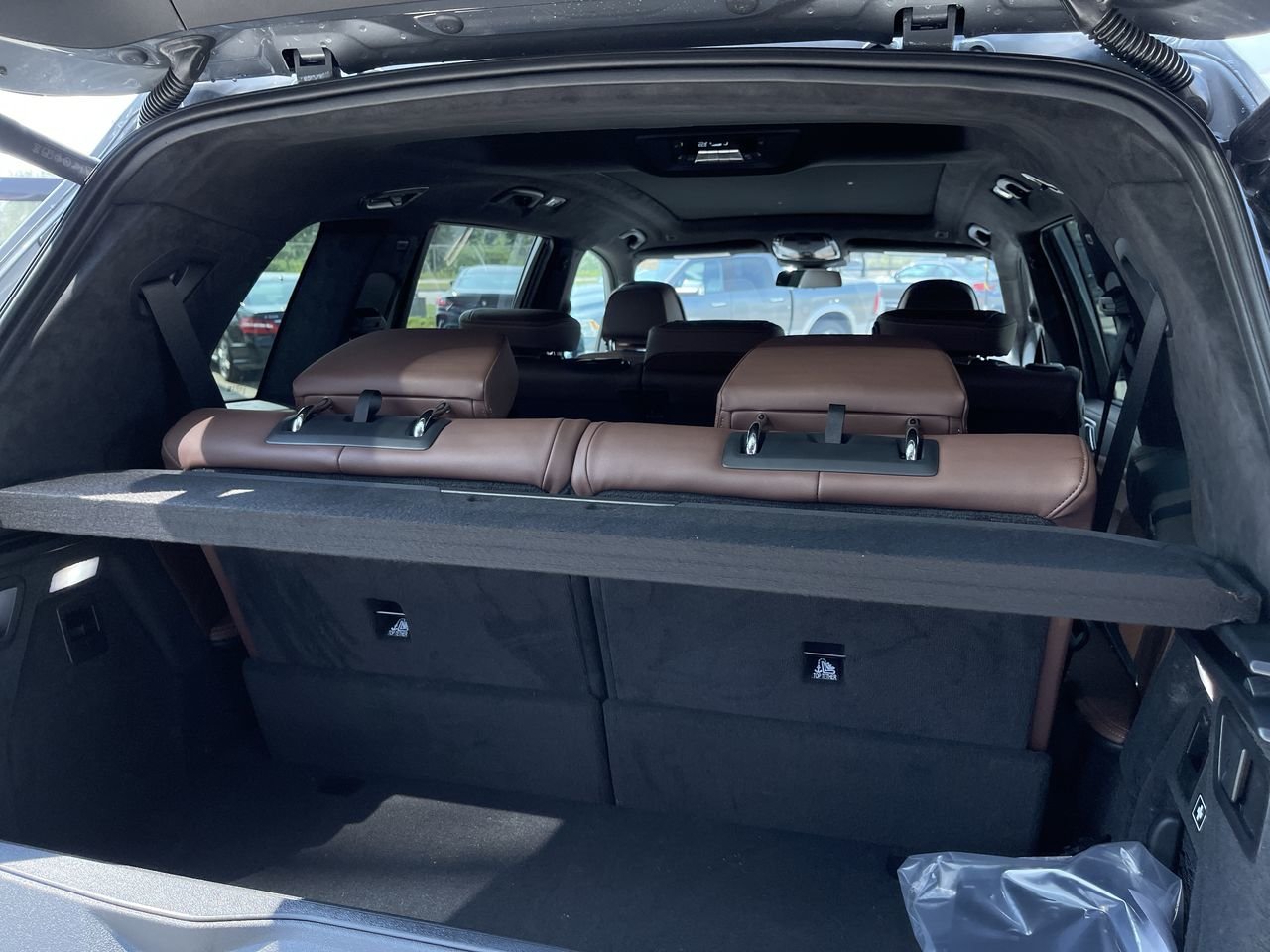 New 2023 Skyscraper Grey Metallic BMW XDrive40i image 19