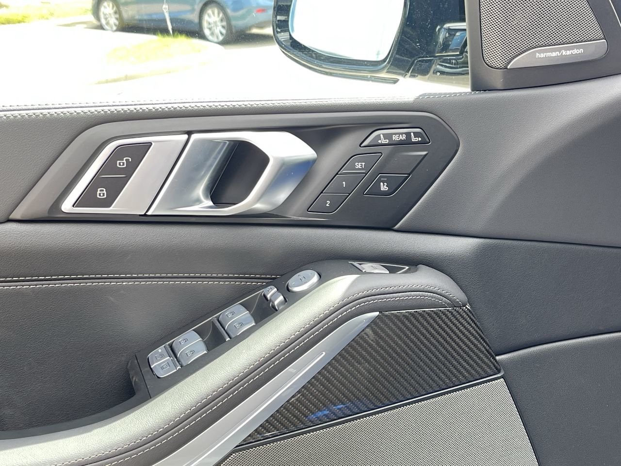 New 2024 Skyscraper Grey Metallic BMW XDrive40i image 22