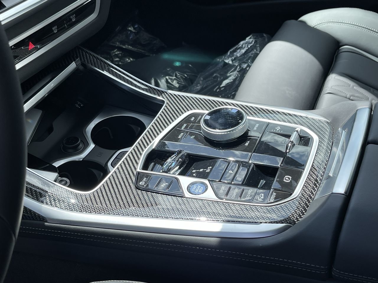 New 2024 Skyscraper Grey Metallic BMW XDrive40i image 29