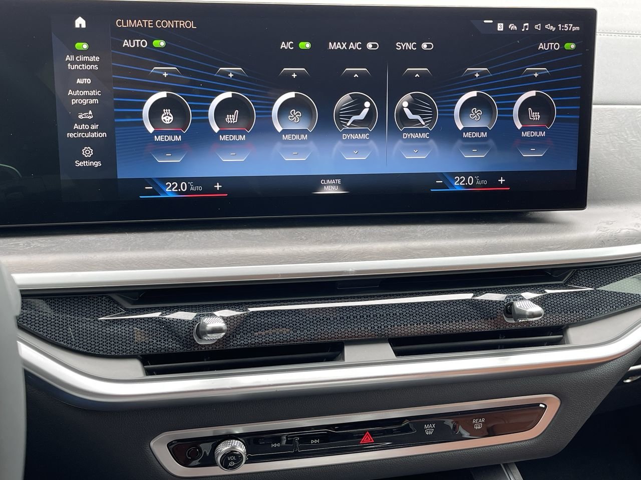New 2024 Tanzanite Blue Metallic BMW XDrive40i image 29