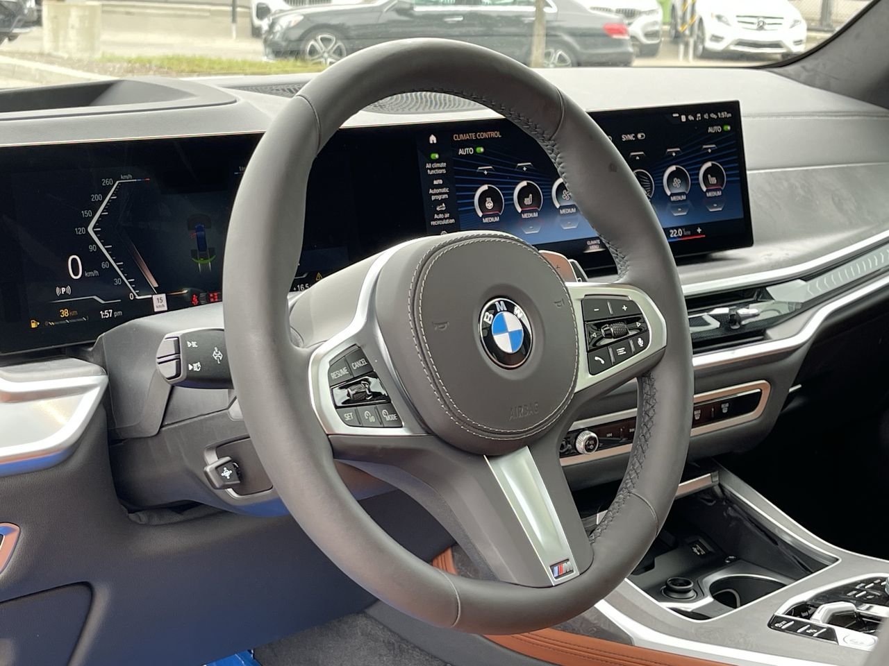 New 2024 Tanzanite Blue Metallic BMW XDrive40i image 24