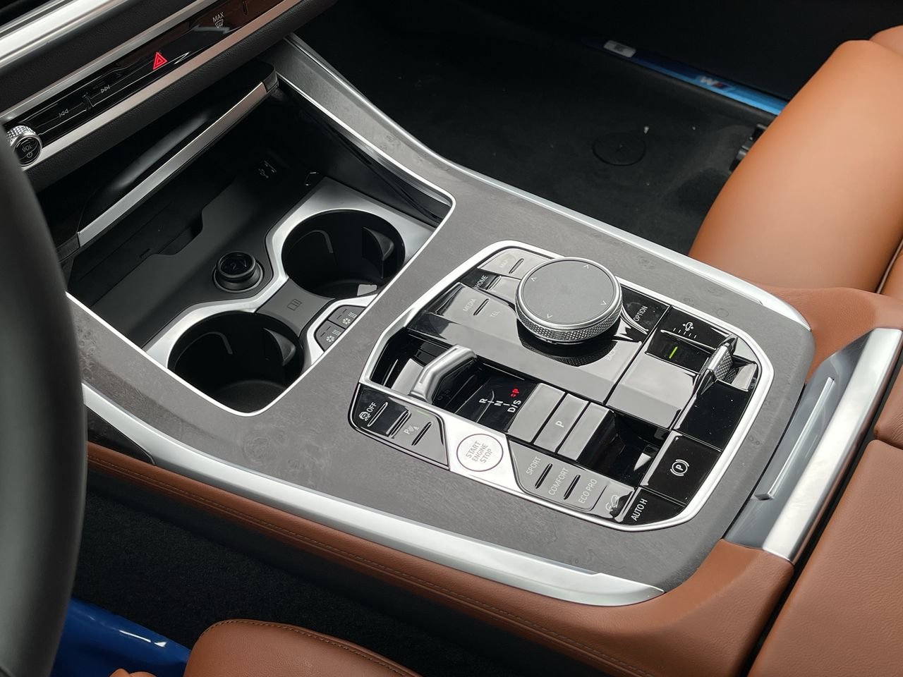 New 2024 Tanzanite Blue Metallic BMW XDrive40i image 30