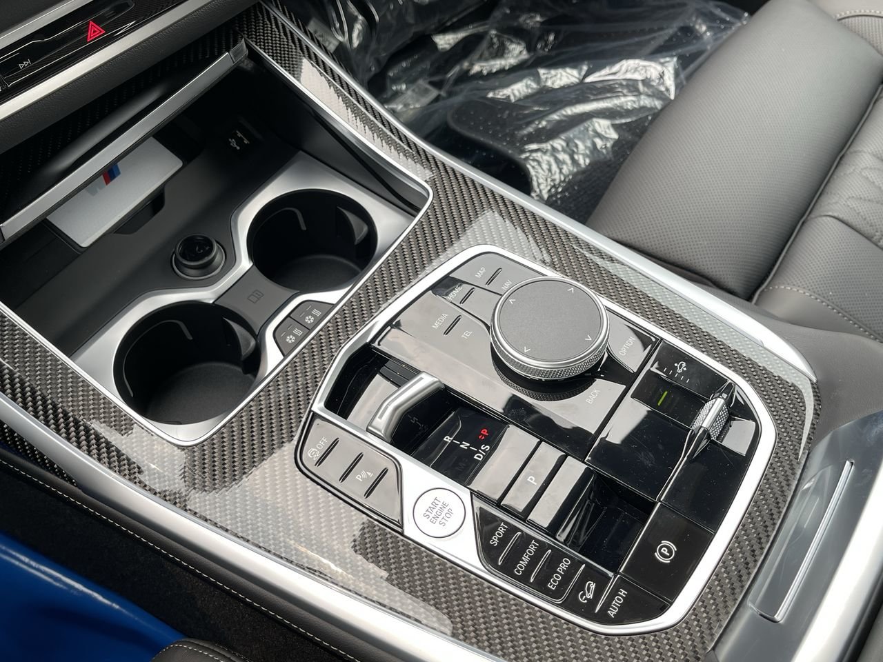 New 2024 Carbon Black Metallic BMW XDrive40i image 26