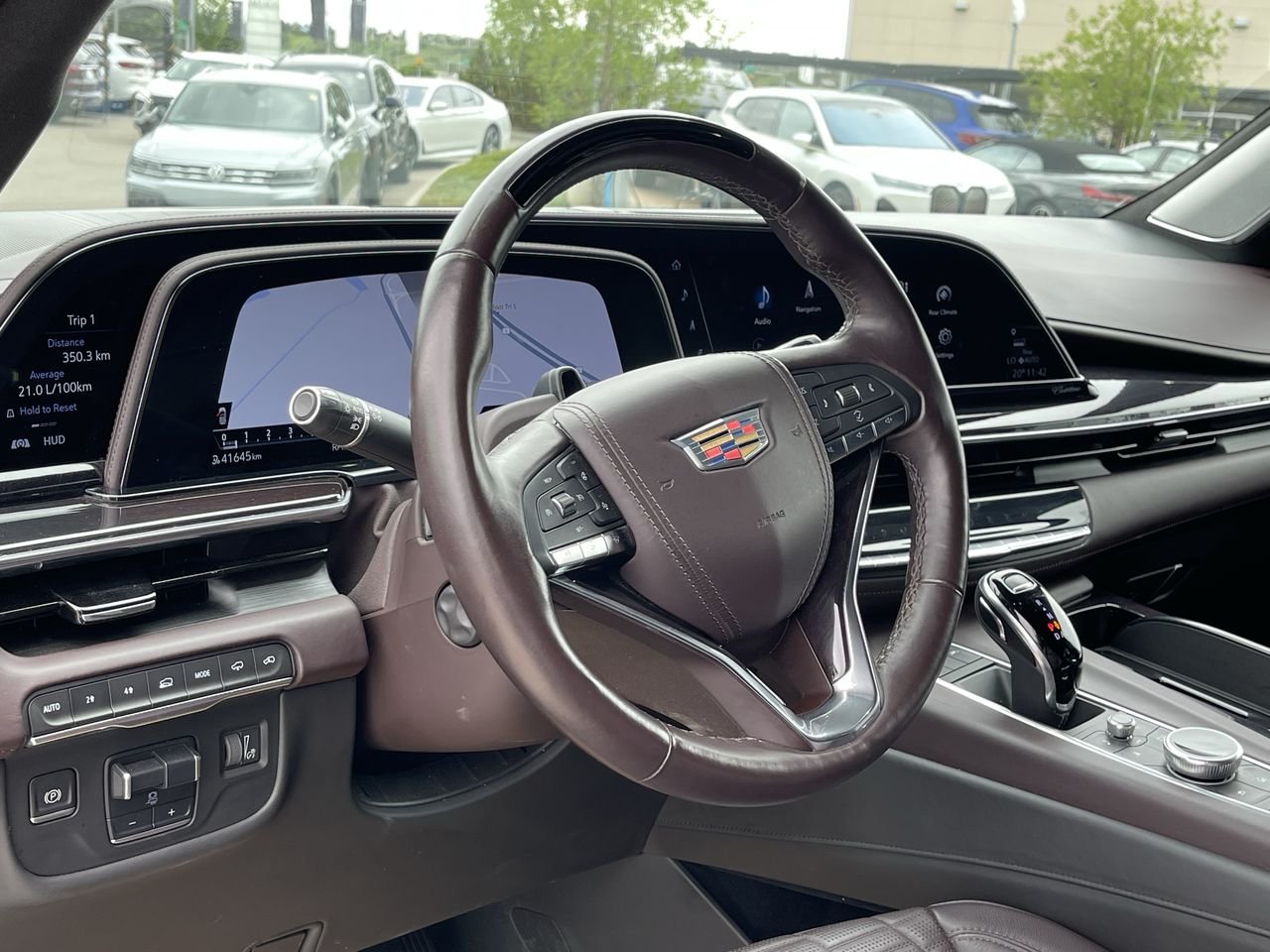 Used 2021 White Cadillac Sport Platinum image 22