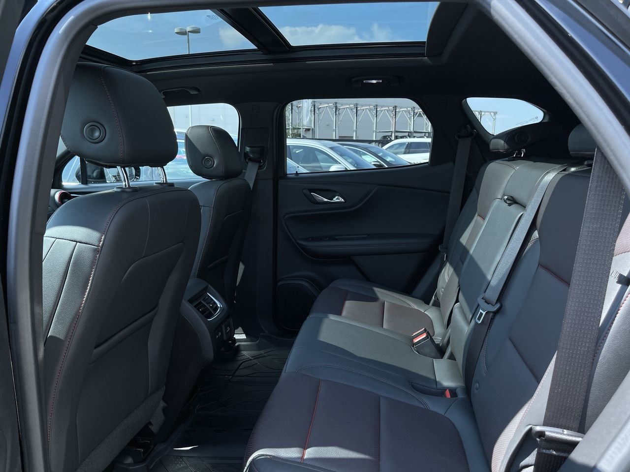 Used 2021 Black Chevrolet RS image 31