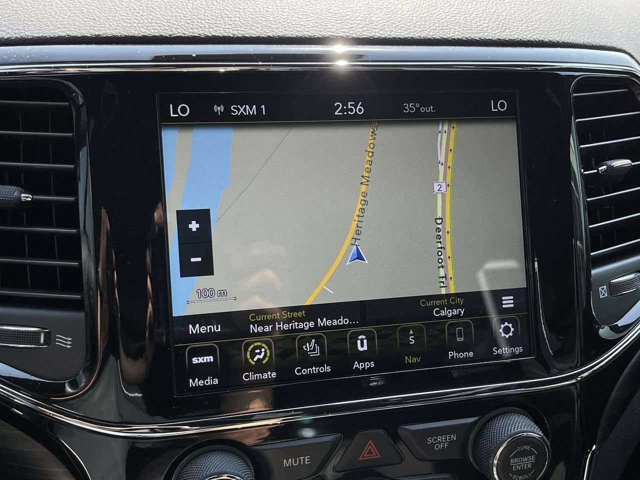 Used 2021 Sting-Grey Jeep Altitude image 26
