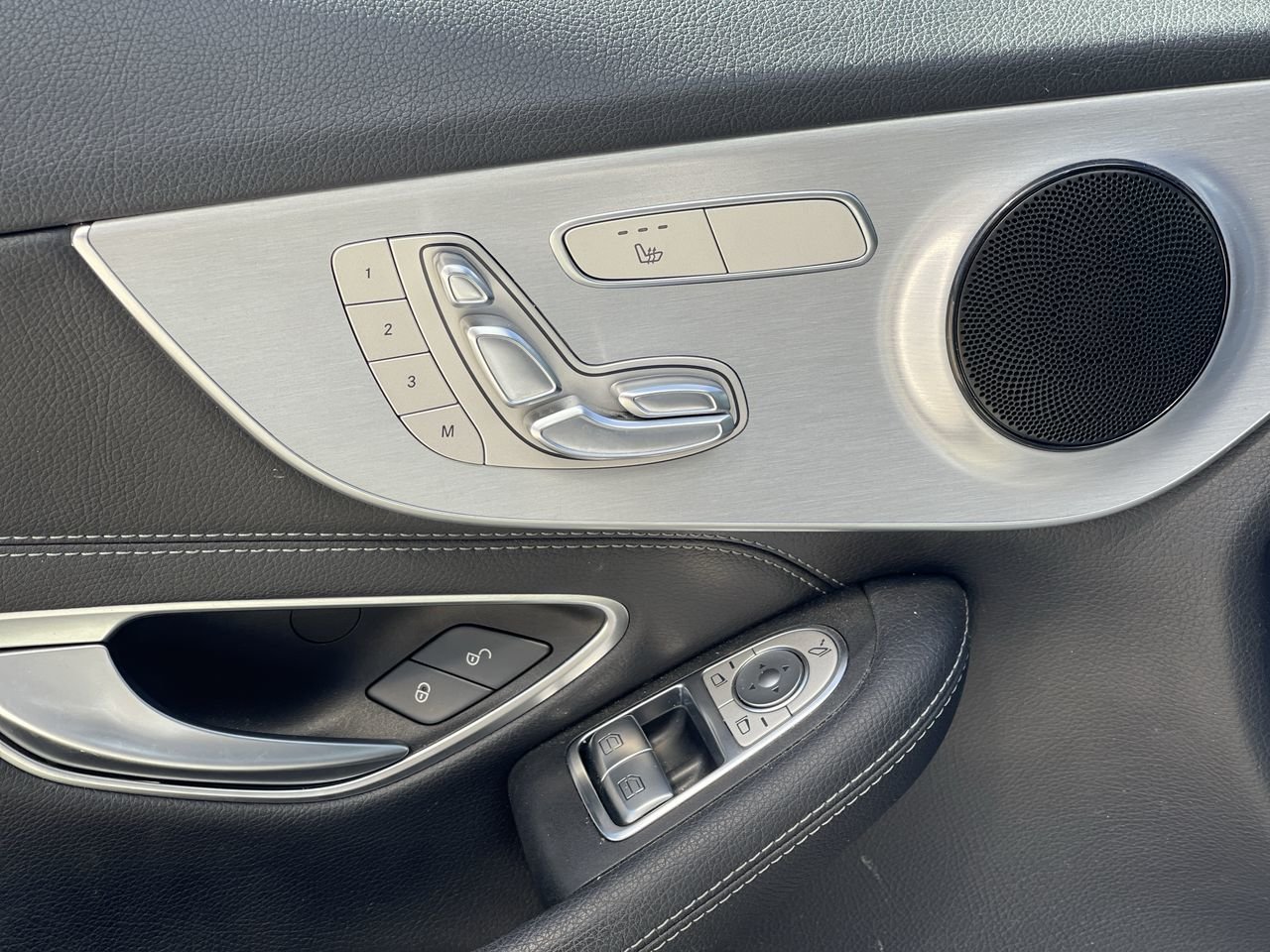 Used 2018 Silver Mercedes-Benz C 300 image 21