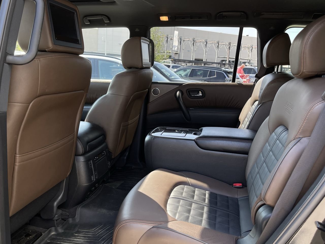 Used 2018 Black Nissan Platinum image 31