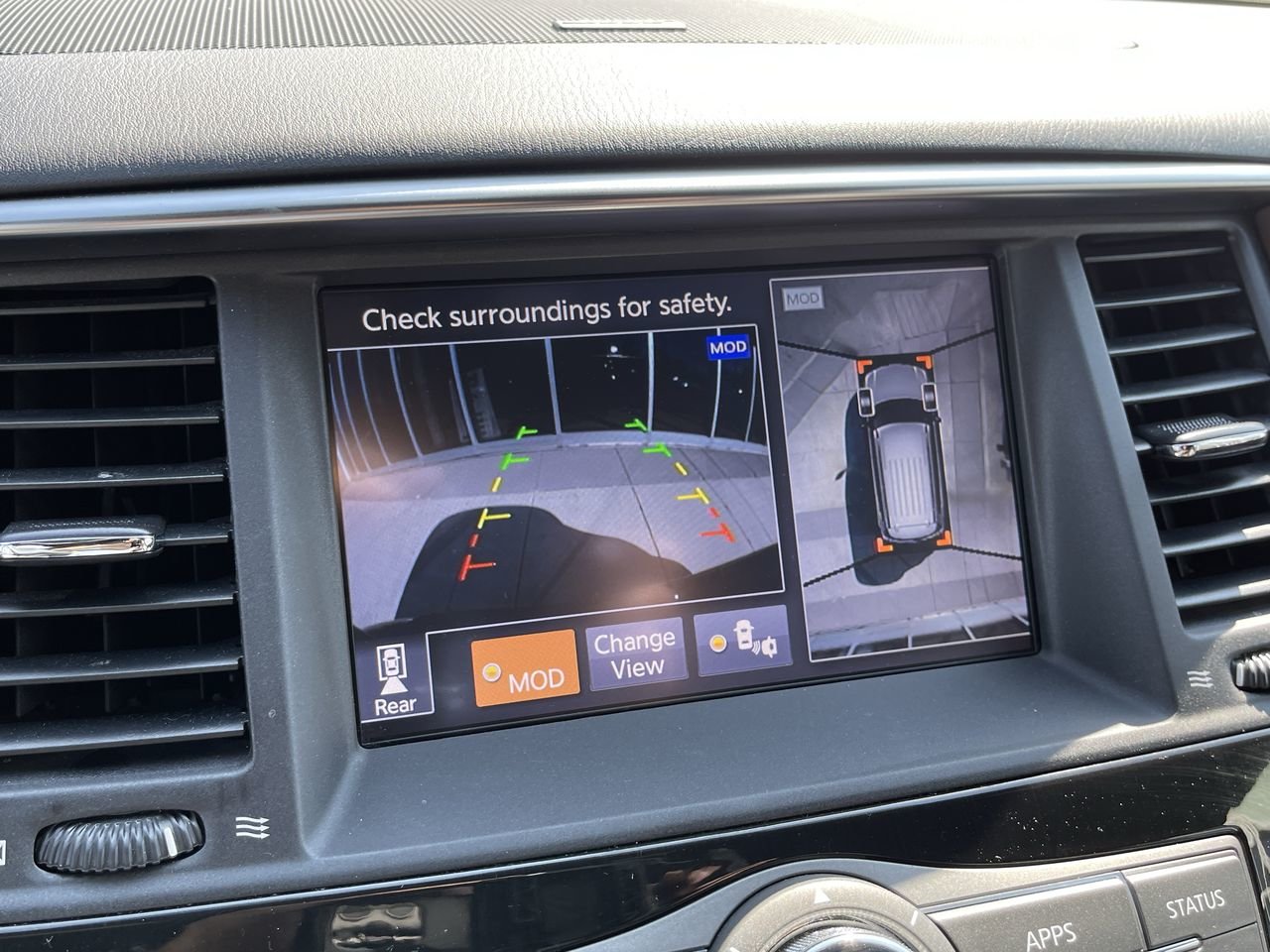 Used 2018 Black Nissan Platinum image 25