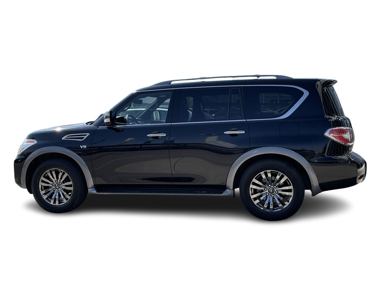 Used 2018 Black Nissan Platinum image 4